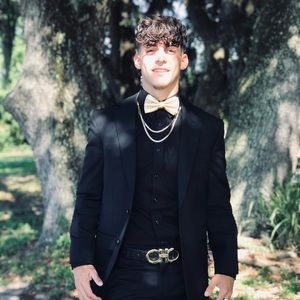 Meet your Posher, Daniel